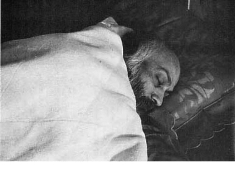 050 Osho sleeping