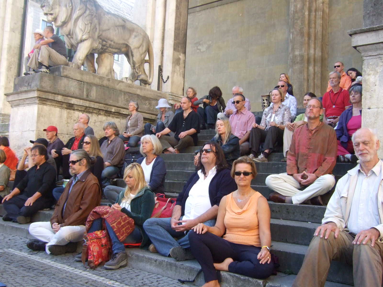 MedMob at the Odeonplatz in Munich