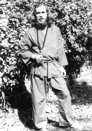 Bodhena as Krishna Guard