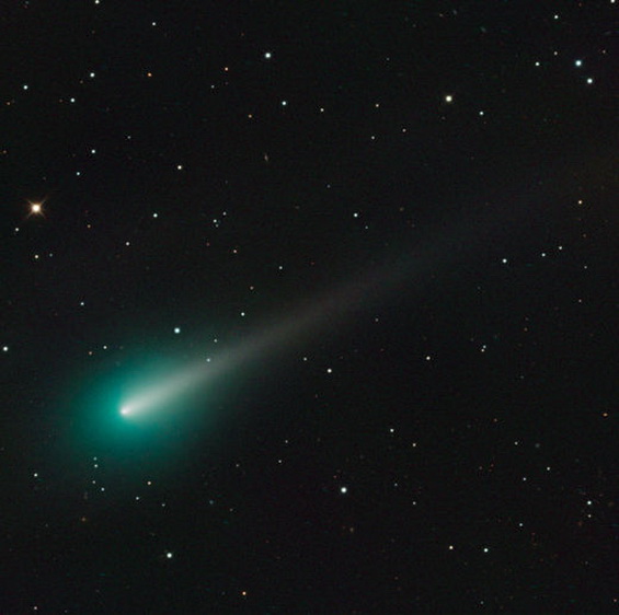 Comet ISON is green in the sky atop Mount Lemmon, Arizona on October 8 2013 by © Adam Block 