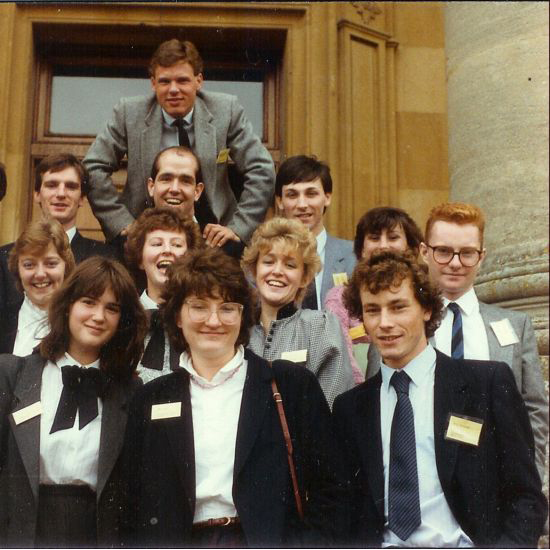 1985 Oct NatWest Bank Grad Induction Heythrop - me bottom right