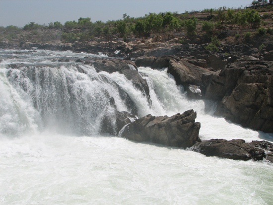 Dhuandhaar Falls