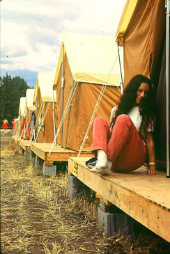 080_celebration_tent