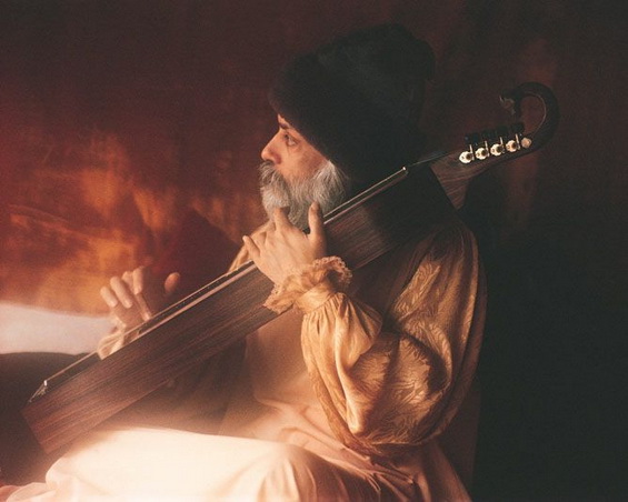 Osho with String Instrument