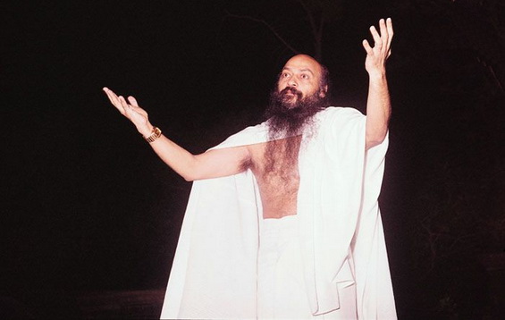 Osho arms open