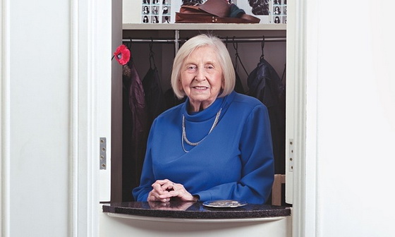 Oldie-workers-Jean-Miller-007