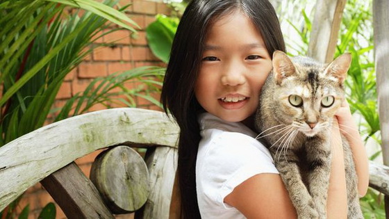 She got the cat lah
