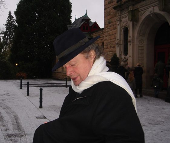 anidana-in-front-of-church
