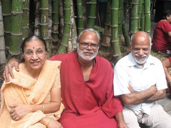 shiv-anand-bharti-with-parents