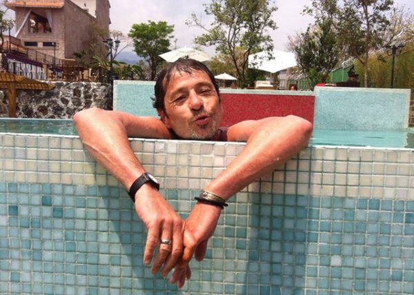 110-dharmesh-in-pool-cr-sandra-barba%e2%80%8e