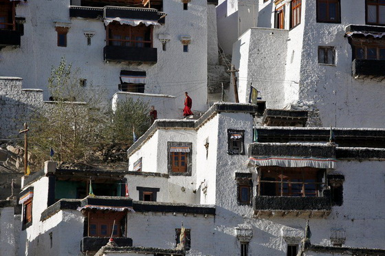 monks-3