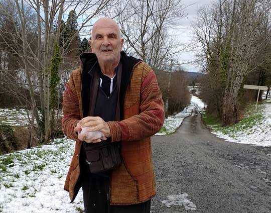 Rajo-with-snowball
