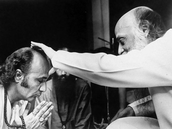 Charan sparsha from Osho