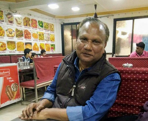 Satish-in-cafe