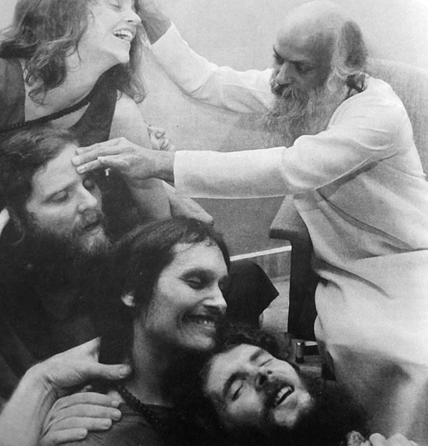 Devopama's energy darshan with Osho