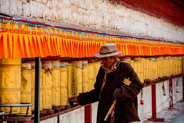 Prayer wheels