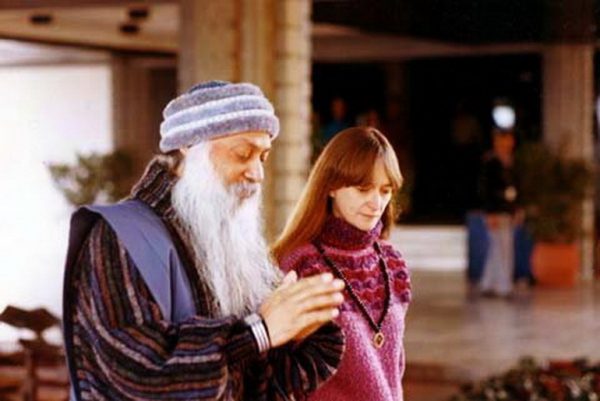 Osho and Nirvano in hotel