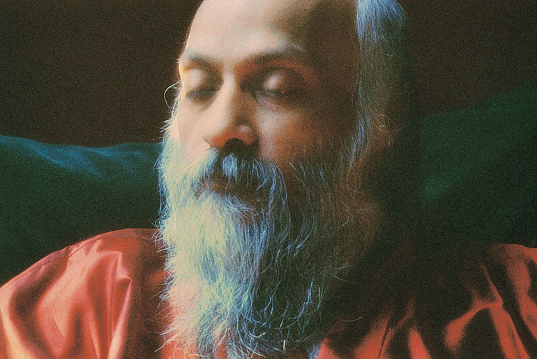 Osho in photo session, Pune 1