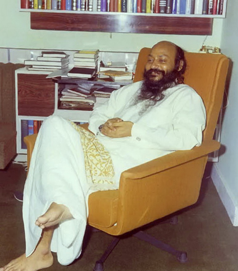Osho in Woodland, Mumbai