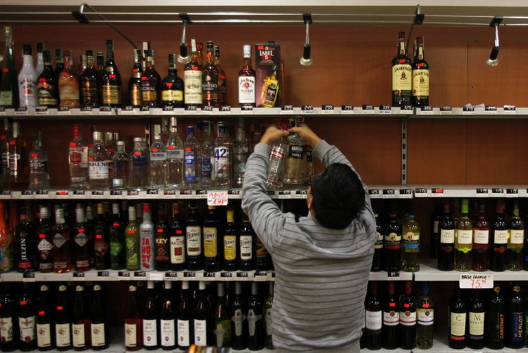 Liquor shop India
