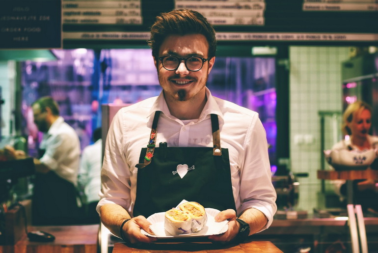 Waiter