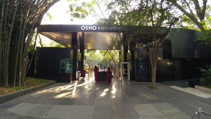Osho International gate