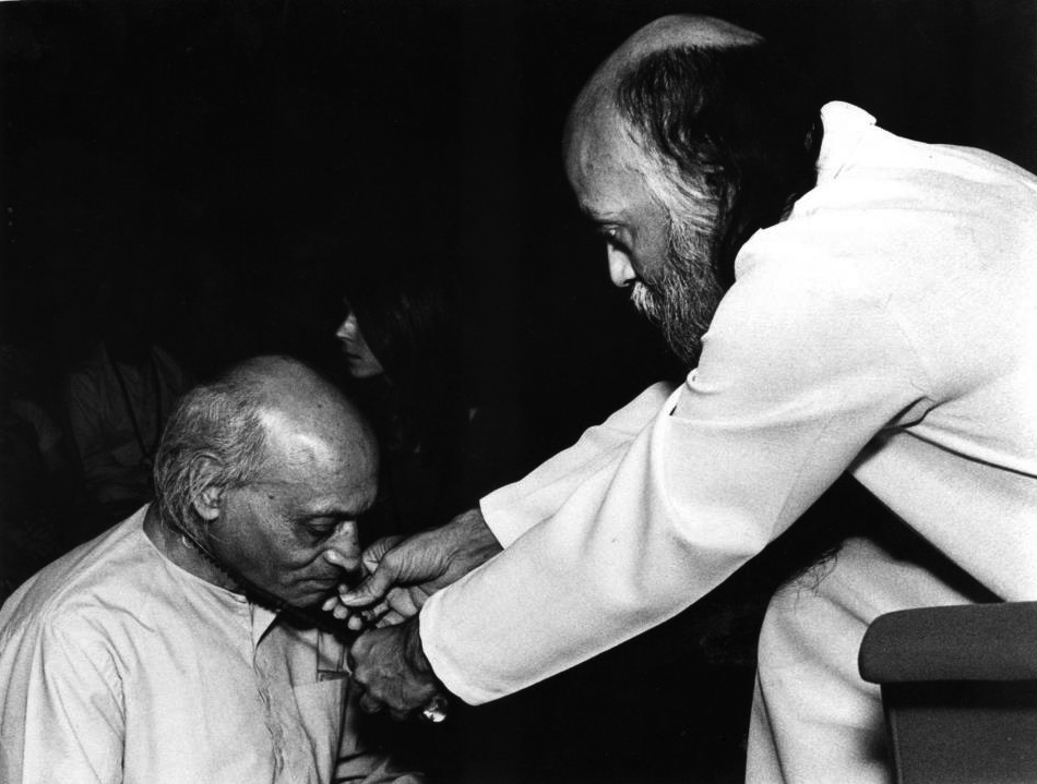 Dadaji taking sannyas