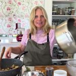 Veet Karen cooking