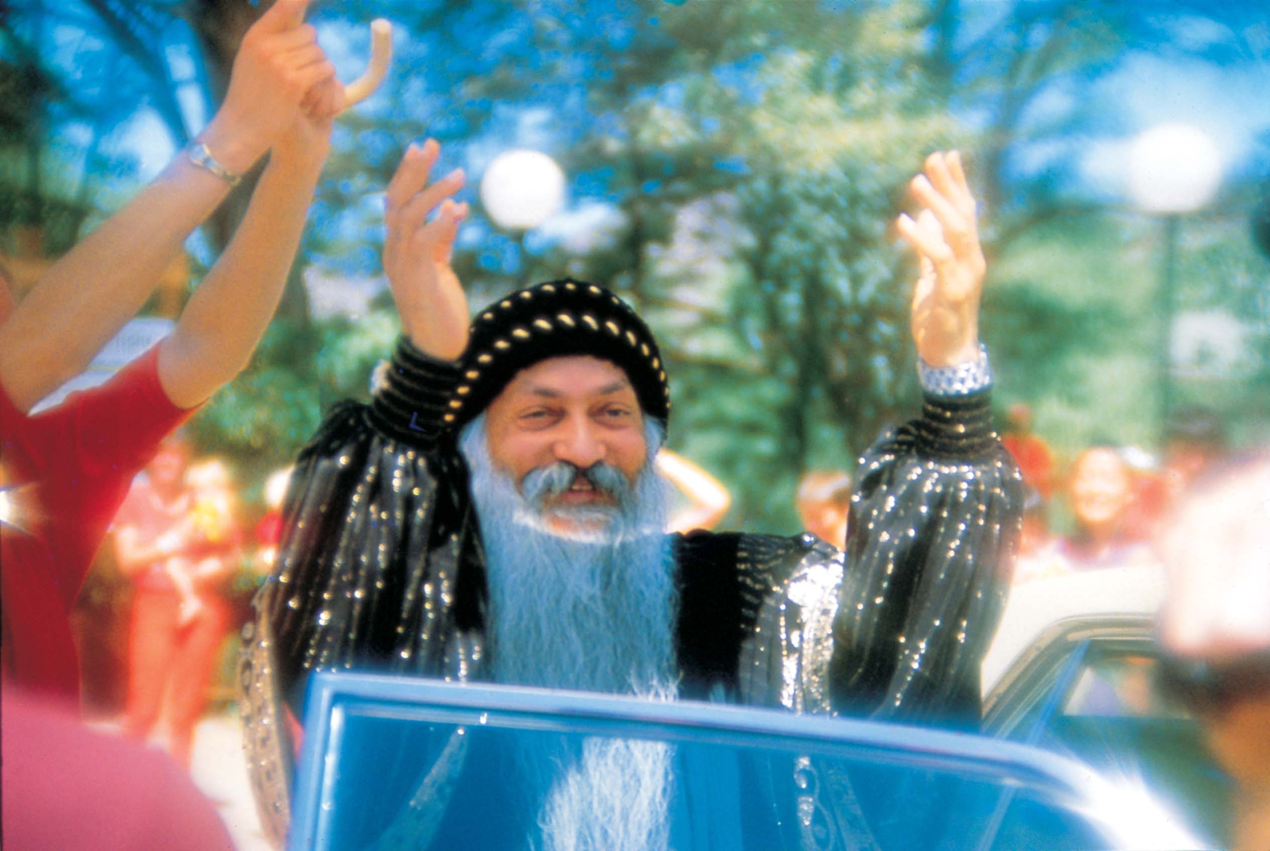 Osho in drive-by